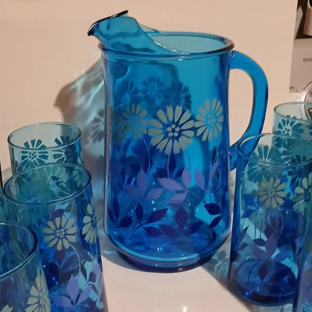 Vintage 70s MCM Anchor Hocking Blue Misty Daisy Glass Pitcher and 8 Tumbler Set